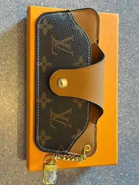 Brown Monogram Glasses Holder With Box